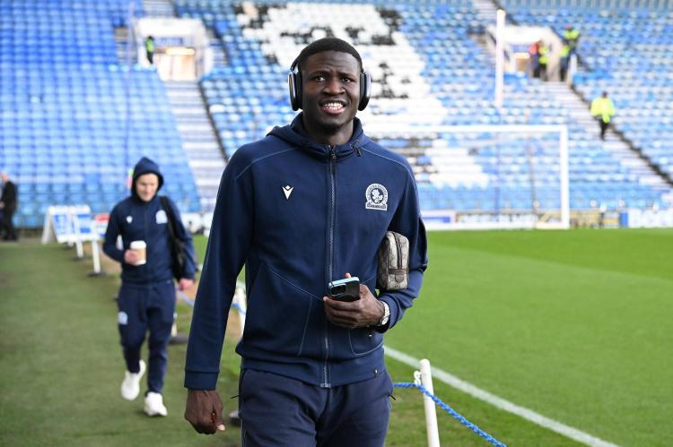 世界杯在线观看软件-申花28岁新王牌外援来了！合同细节曝光，将挤走阿苏埃or米内罗？