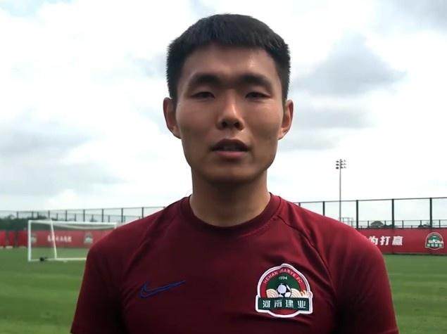 世界杯官方手机客户端-王上源谈入选国足：希望能够拼一个属于自己的位置