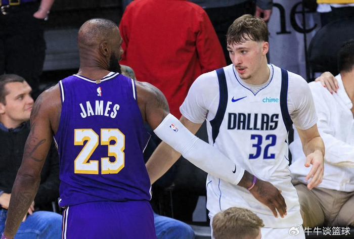 世界杯比赛直播入口-湖人迎双重不利，大概率成西部第四，詹杜季后赛第四次对决成绝唱|勇士|客场|雷霆|爵士|太阳_新浪体育_新浪新闻